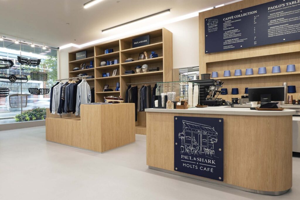 Mercedes-Benz Toronto Holt Renfrew Pop-Up. Photo courtesy of Newswire.