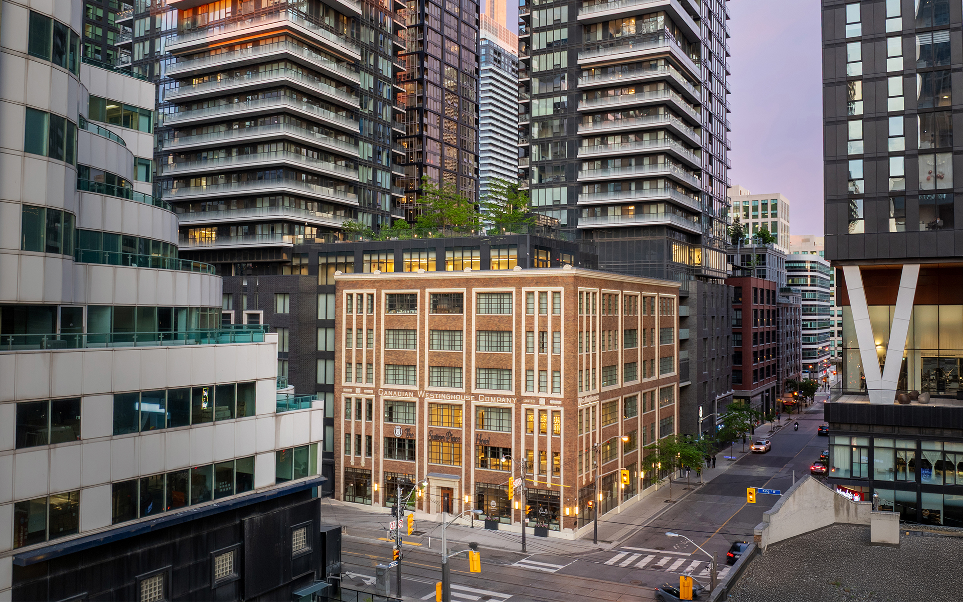 PHOTO COURTESY OF SUTTON PLACE HOTEL.