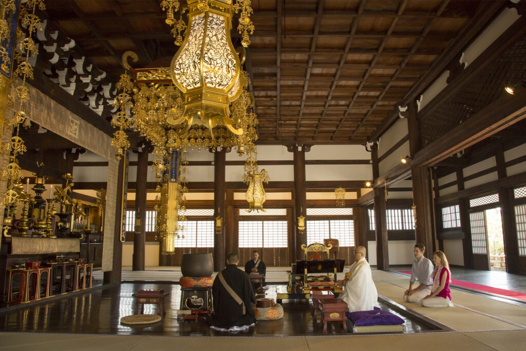 05 Traditional Kyoto Temple Ritual - Morning Chant 