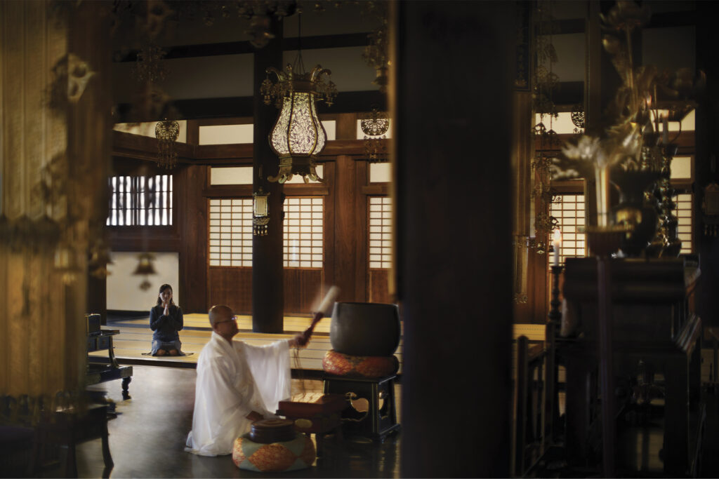 05 Traditional Kyoto Temple Ritual - Morning Chant 