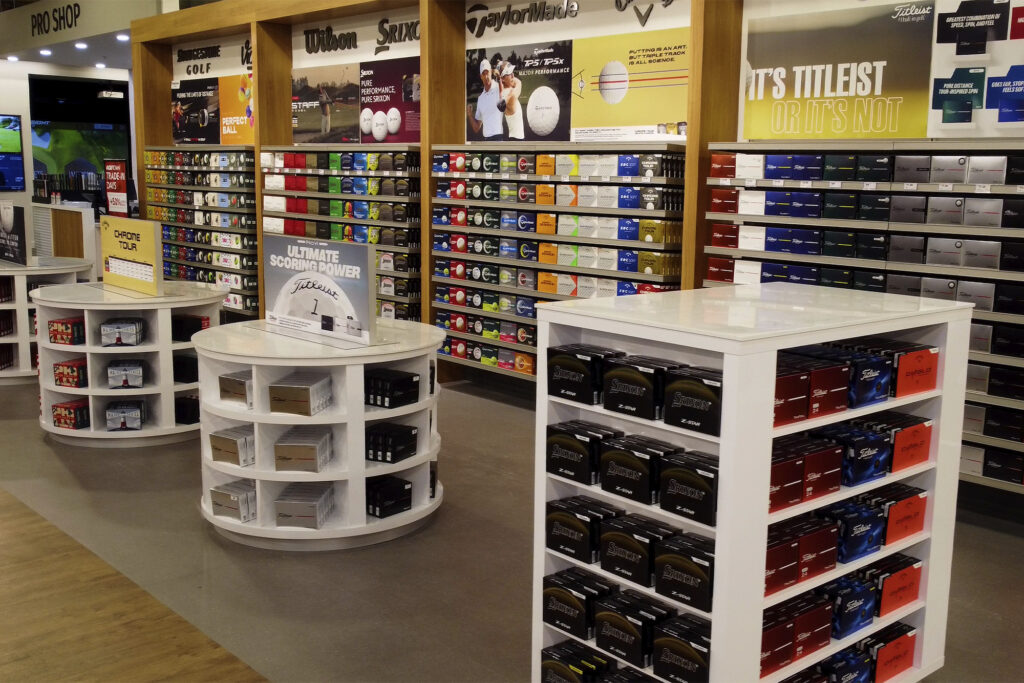 Golf Town Flagship. PhotoS courtesy of Golf Town.
