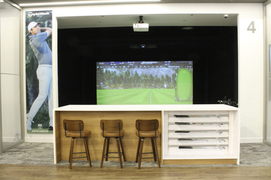 Golf Town Flagship. PhotoS courtesy of Golf Town.