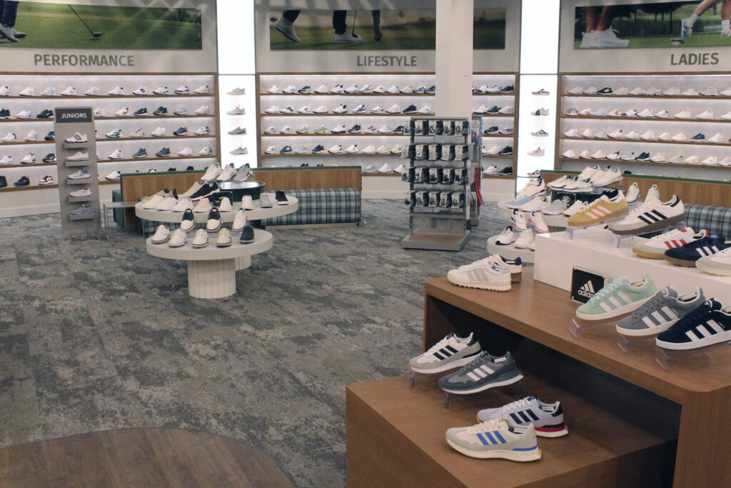 Golf Town Flagship. PhotoS courtesy of Golf Town.