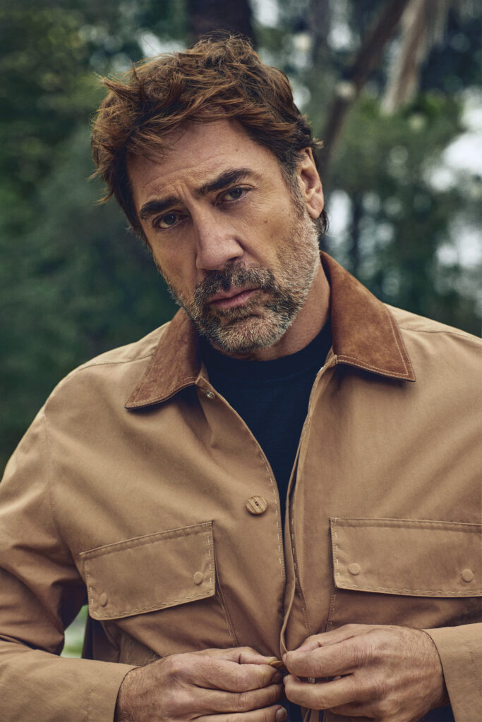 Javier Bardem. PHOTOGRAPHY: MICHAEL SCHWARTZ /TRUNK ARCHIVE.
STYLING: FABIO IMMEDIATO
GROOMING: CHRISTINE NELLI
FASHION DIRECTION: JOANA DE LA FUENTE ART DIRECTION
PRODUCER: ASHA MARTÍNEZ
PRODUCTION ON SET: ALEJANDRO RESTREPO
PHOTO ASSISTANTS: DANYA MORRISON & KEVIN PERSHIN
STYLING ASSISTANT: CATALINA COOPER