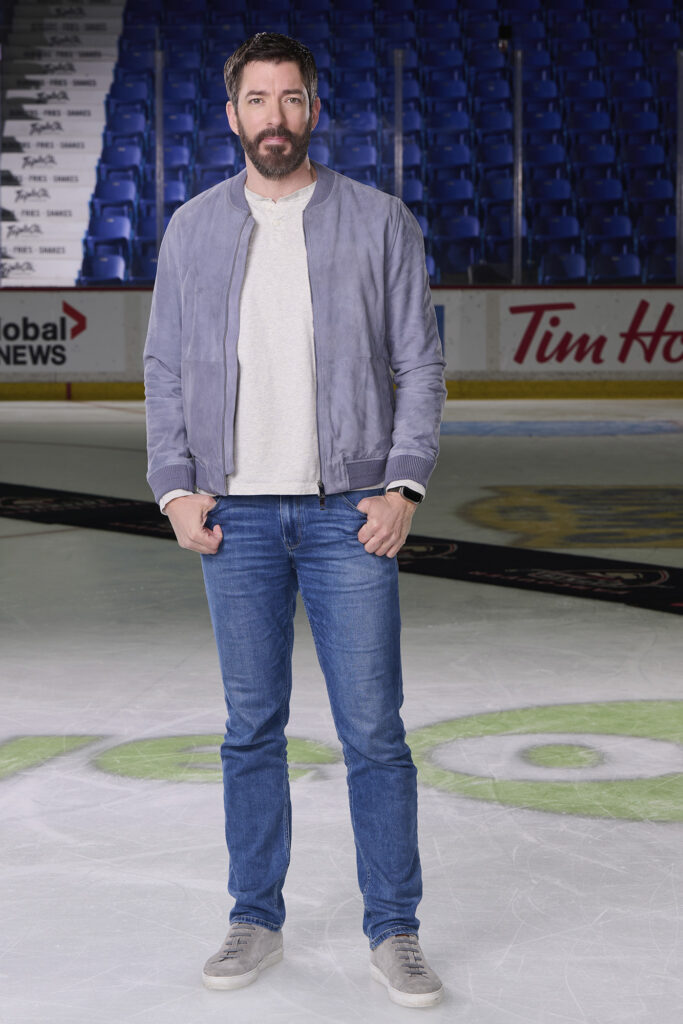 Michael Bublé and Drew Scott interview Hometown Giants photo courtesy of Prime Video