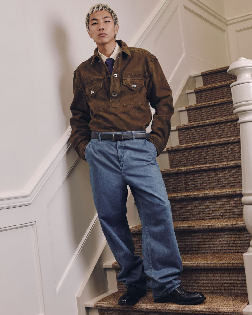 Western Influence
Rich suede meets rugged denim for an effortless take on texture mixing.
LEFT: JACKET (,290), SHIRT (0), PANTS (,450),
TIE (5), BELT (5), AND SHOES (,650) BY FERRAGAMO.
RIGHT: JACKET (PRICE UPON REQUEST), SHIRT (PRICE UPON REQUEST), SHORTS (0) AND SHOES (PRICE UPON
REQUEST) BY DIOR; NECKLACE (,000) BY CARTIER.